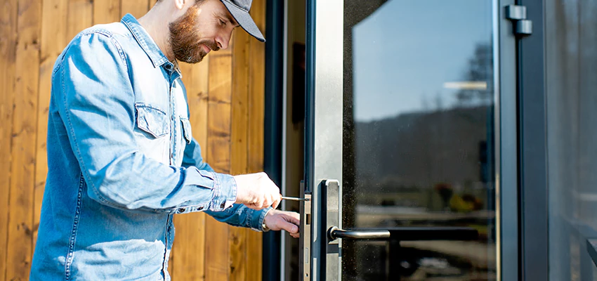 Frameless Glass Storefront Door Locks Replacement in Jersey City, NJ